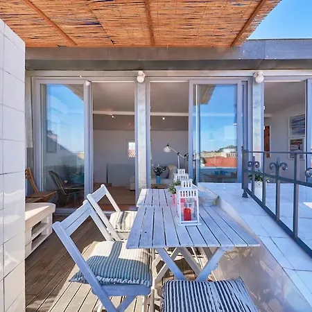 Chiado Terrace With Stunning Views - 3br_3wc_ac!